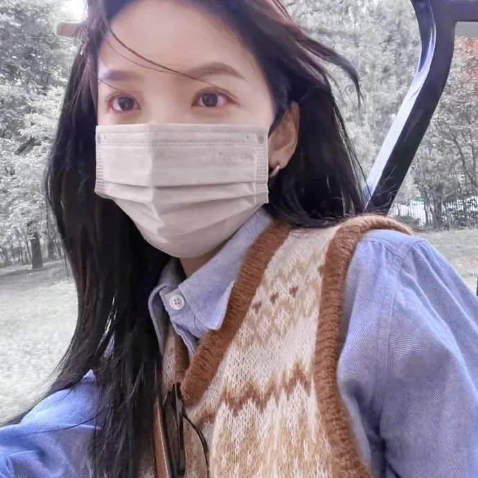 条子阿不拉 海报